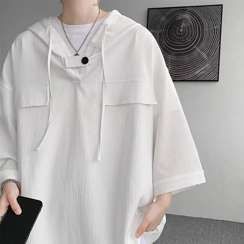 Men's hooded short sleeve T-shirt in solid colour with loose fit summer design