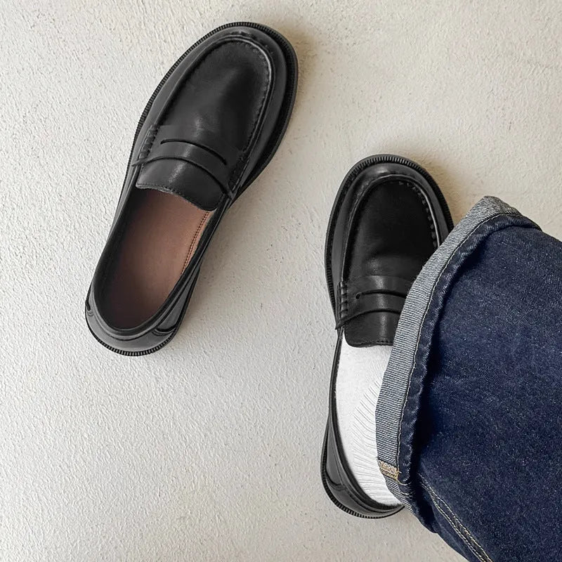 Men's slip-on casual shoes in retro style with PU microfiber upper and rubber sole