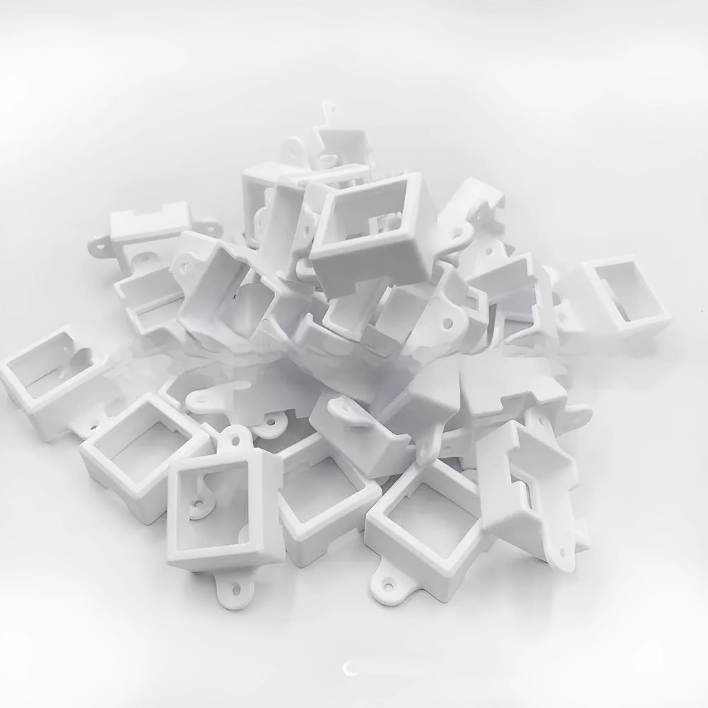White rectangular plastic lampshade for LED light bracket, dimensions 1.7cm by 6cm.