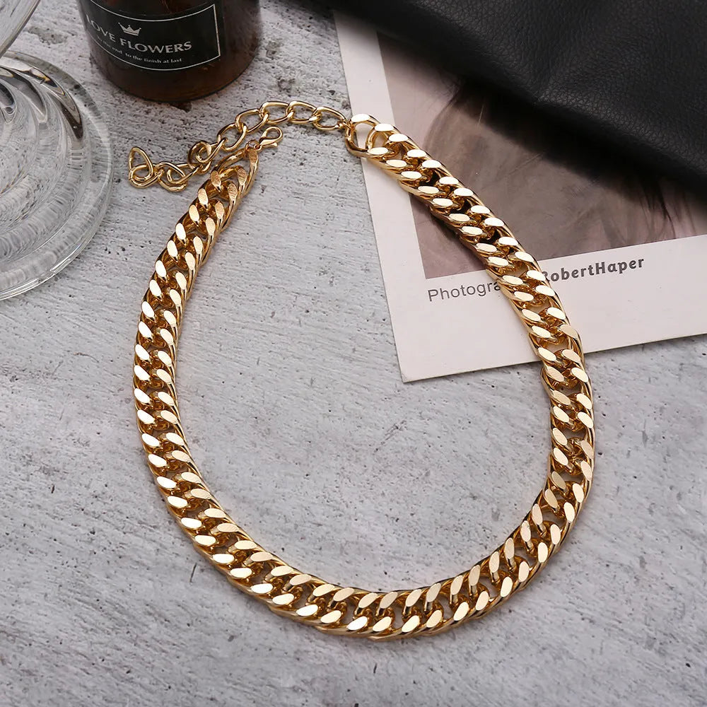 Women's gold thick chain necklace with 32cm length and electroplated alloy construction