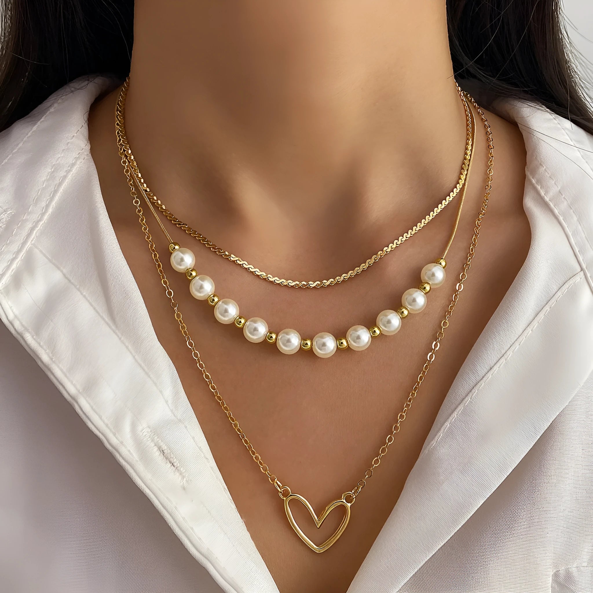 Vintage gold necklace with heart pendant on pearl chain, adjustable 41-50cm length
