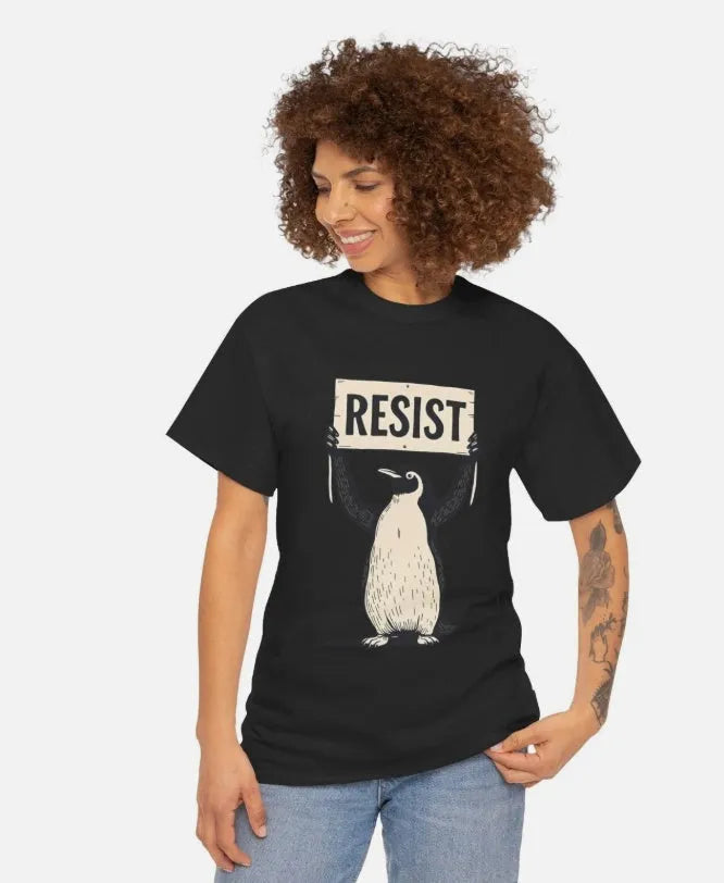Loose straight cut cotton t-shirt in black, green, or white with short sleeves and a round neck