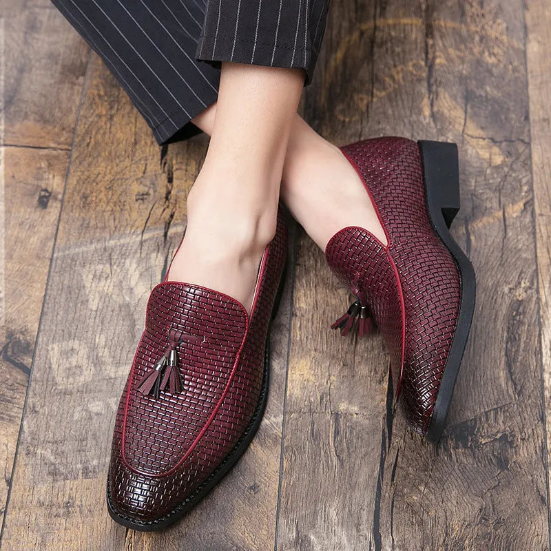 Men's black slip on shoes with pointed toe and tassel decoration for business style