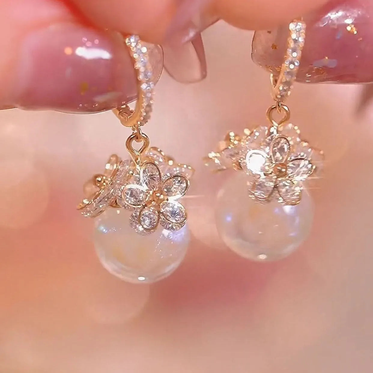 Women's geometric zircon earrings with rose detailing on copper with electroplated finish
