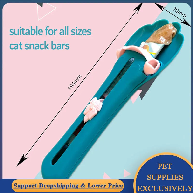 22cm green and pink pet food squeezer scoop with clear reservoir and soft silicone tip