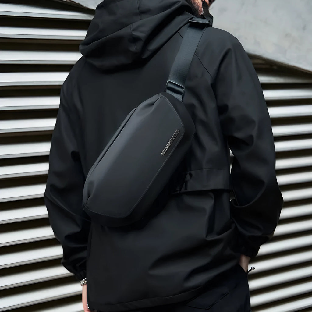 Black men's Oxford cloth messenger bag with one-shoulder riding design for daily use