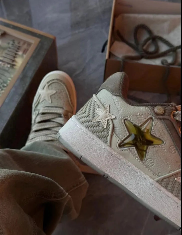 Green China-chic star pattern casual sneakers with mesh lining and rubber sole