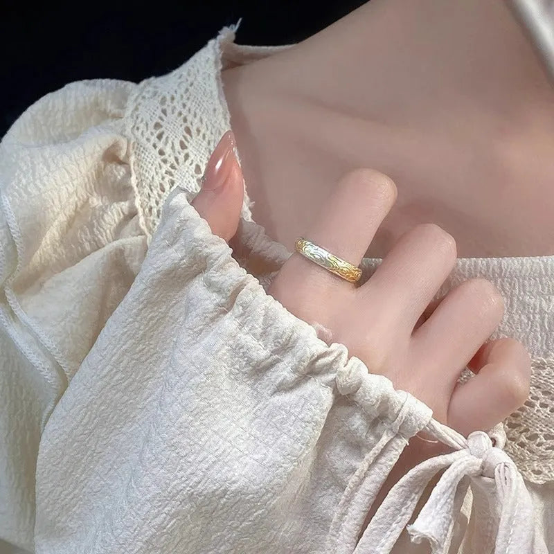 White copper adjustable ring with geometric Xiangyun cloud pattern and electroplated silver-gold finish