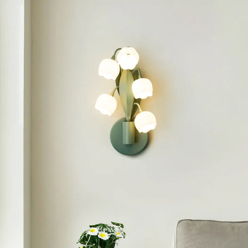 French pastoral style wall-mounted bedside lamp with modern minimalist design and green tricolour light