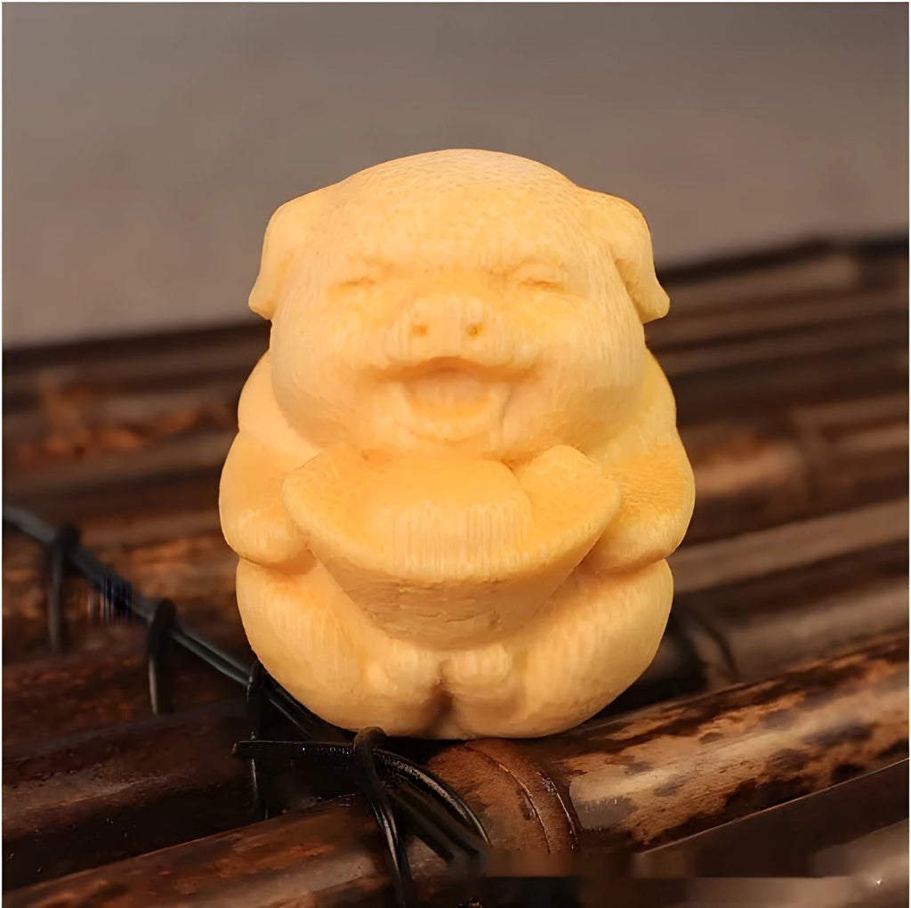 Solid bamboo carving Fulu Pig ornament measuring 4cm height with 3.5cm diameter
