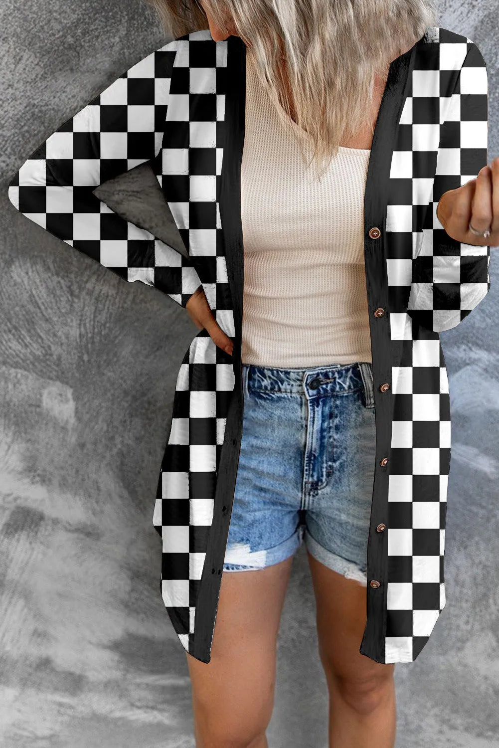 Women's long loose knitted cardigan coat with plaid contrast color pattern in street fashion style