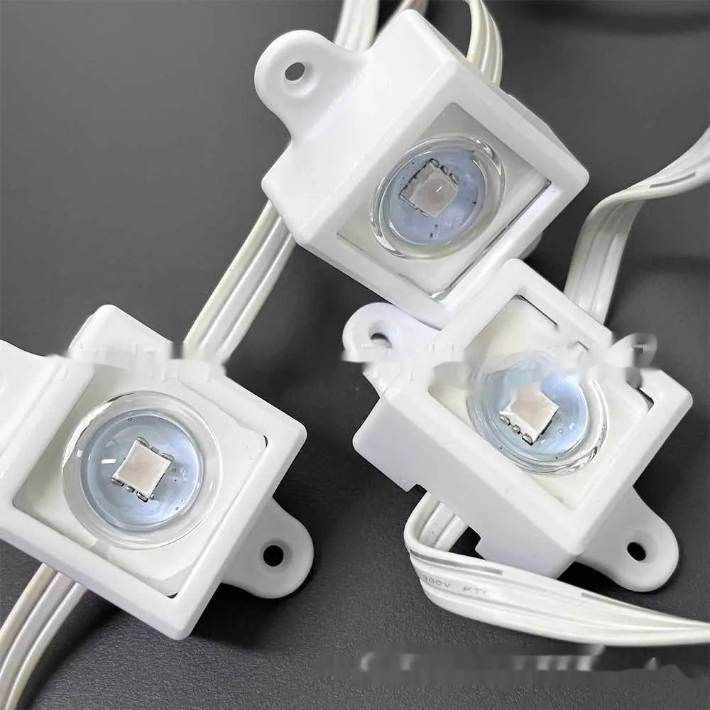 White rectangular plastic lampshade for LED light bracket, dimensions 1.7cm by 6cm.