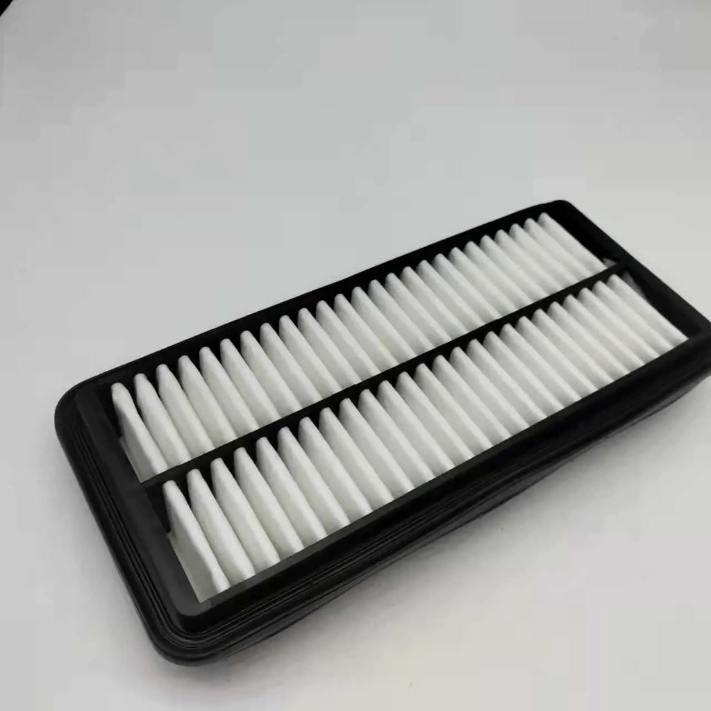 Black polymer car air filter for Hyundai vehicles measuring 256mm x 113mm x 40mm