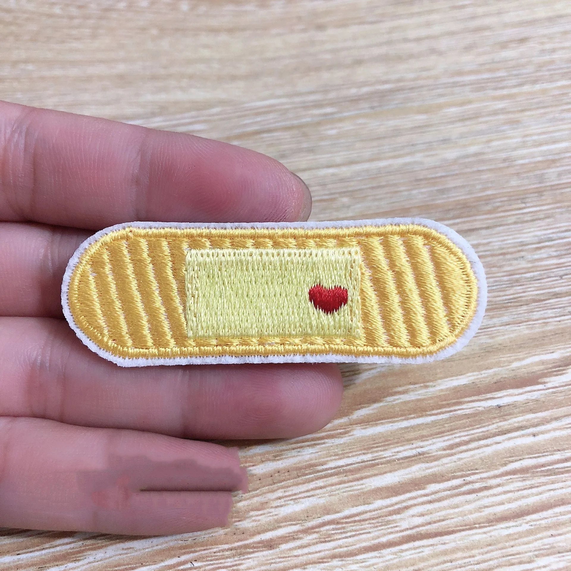 A pack of 10 embroidered cloth patches featuring a detailed computer design motif.