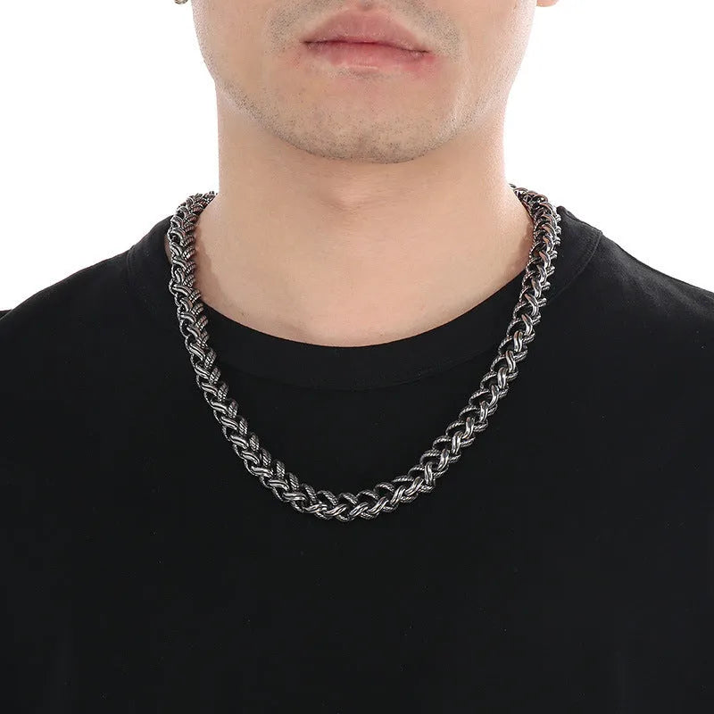 Men's titanium steel keel chain necklace with large hemp flowers design in antique silver colour.