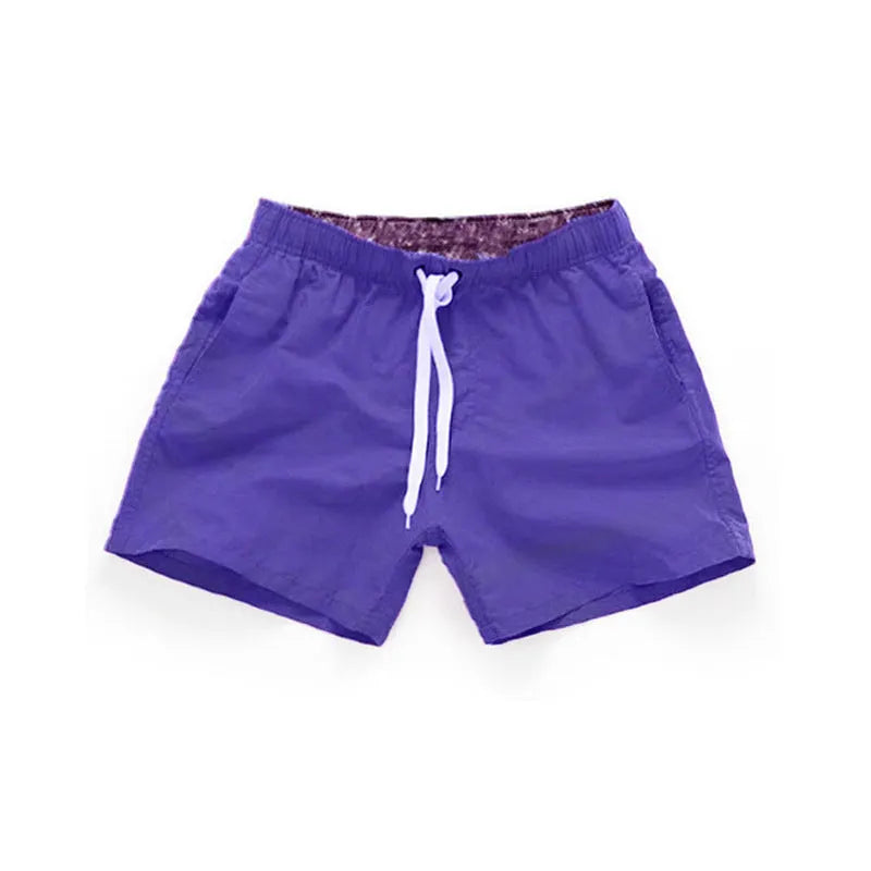 Men's straight-leg beach shorts in polyester fabric, shown in multiple colours and plus sizes.
