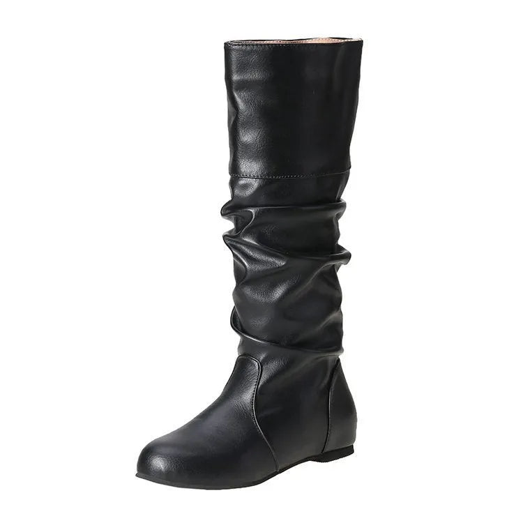 Women's flat ankle boots in artificial PU with round toe and slip-on design