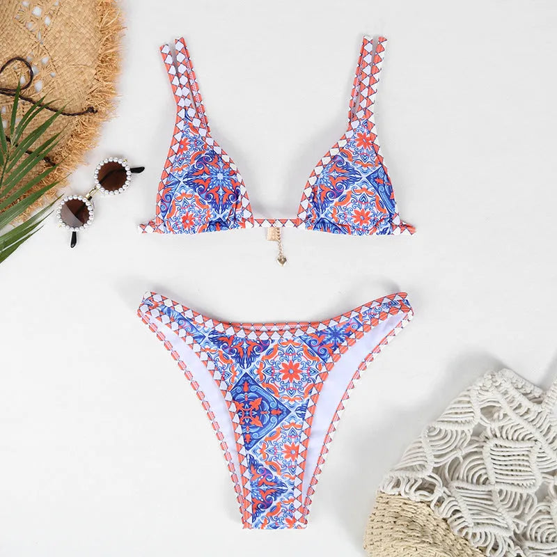 Retro 4-colour printed women's bikini swimwear in polyester fabric