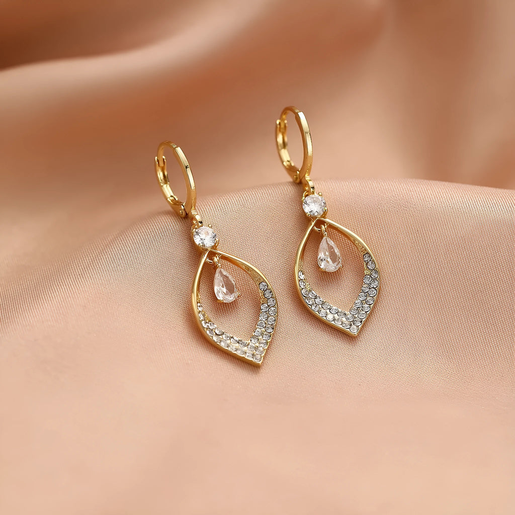 Zircon water drop tassel earrings in gold or silver with teardrop design and electroplated copper construction