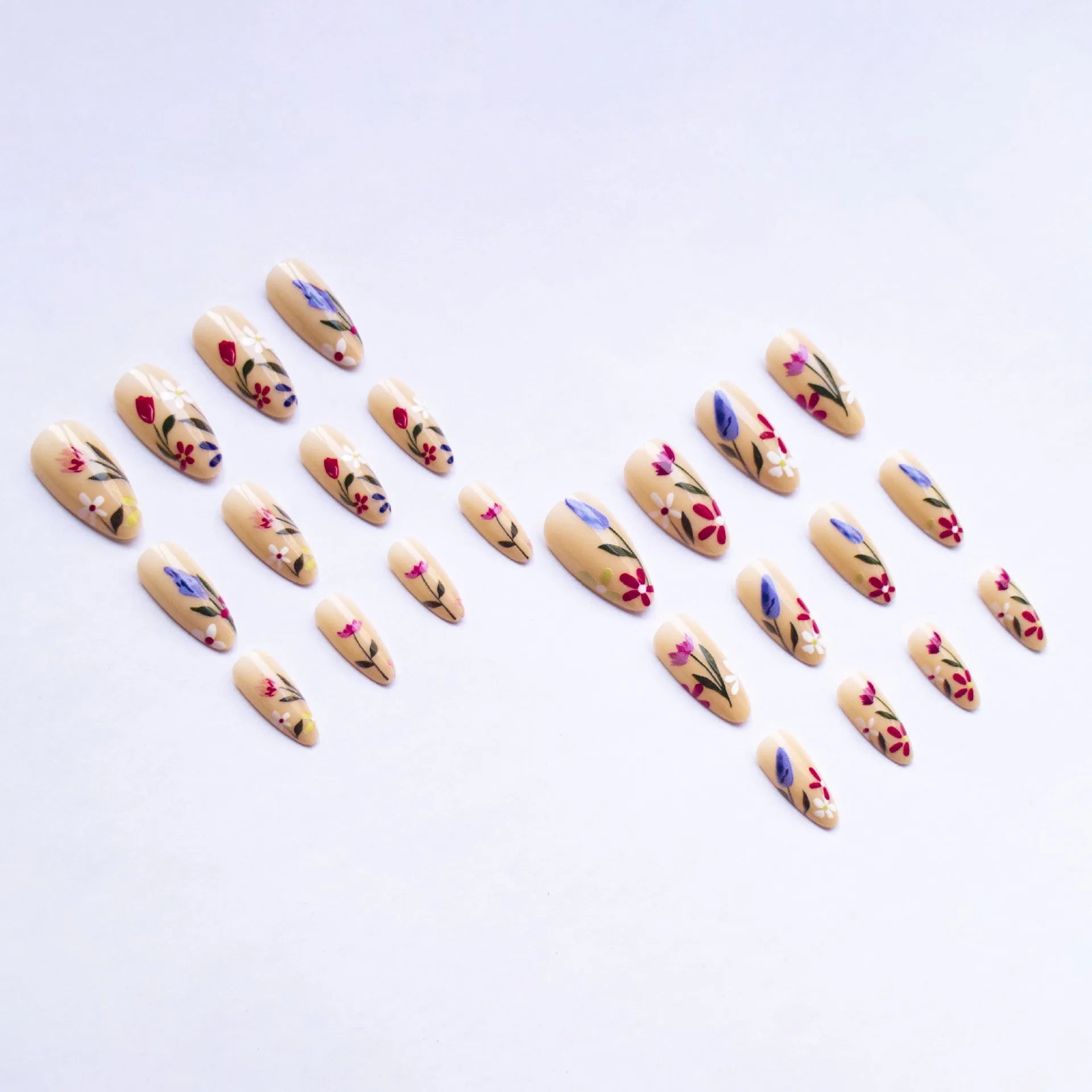 Almond-shaped removable nail art wear armour with rose and tulip floral patterns